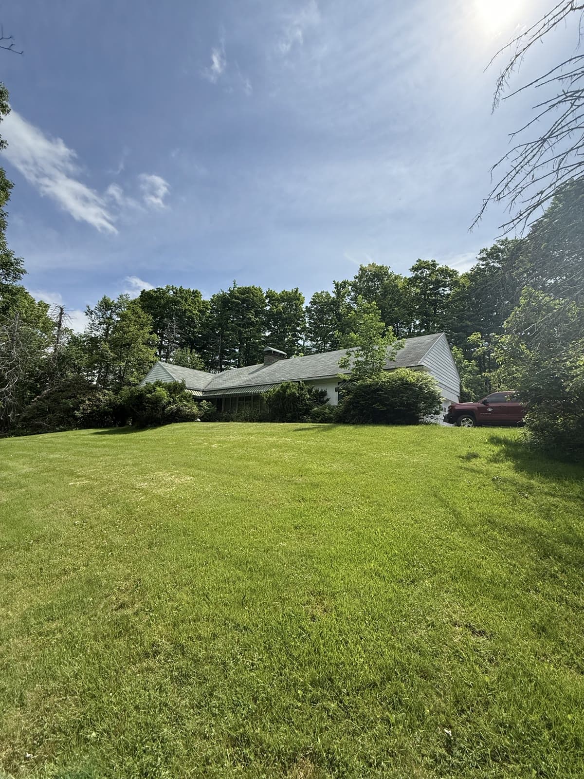 Property photo 01 of 352 Maple Lake Road, Moscow, Pennsylvania