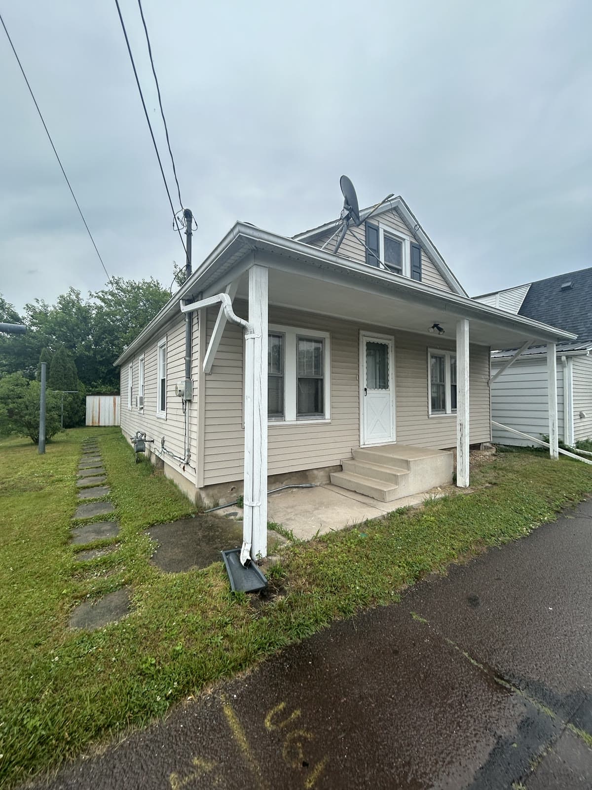 Property photo 01 of 507 Monroe Street, Berwick, Pennsylvania