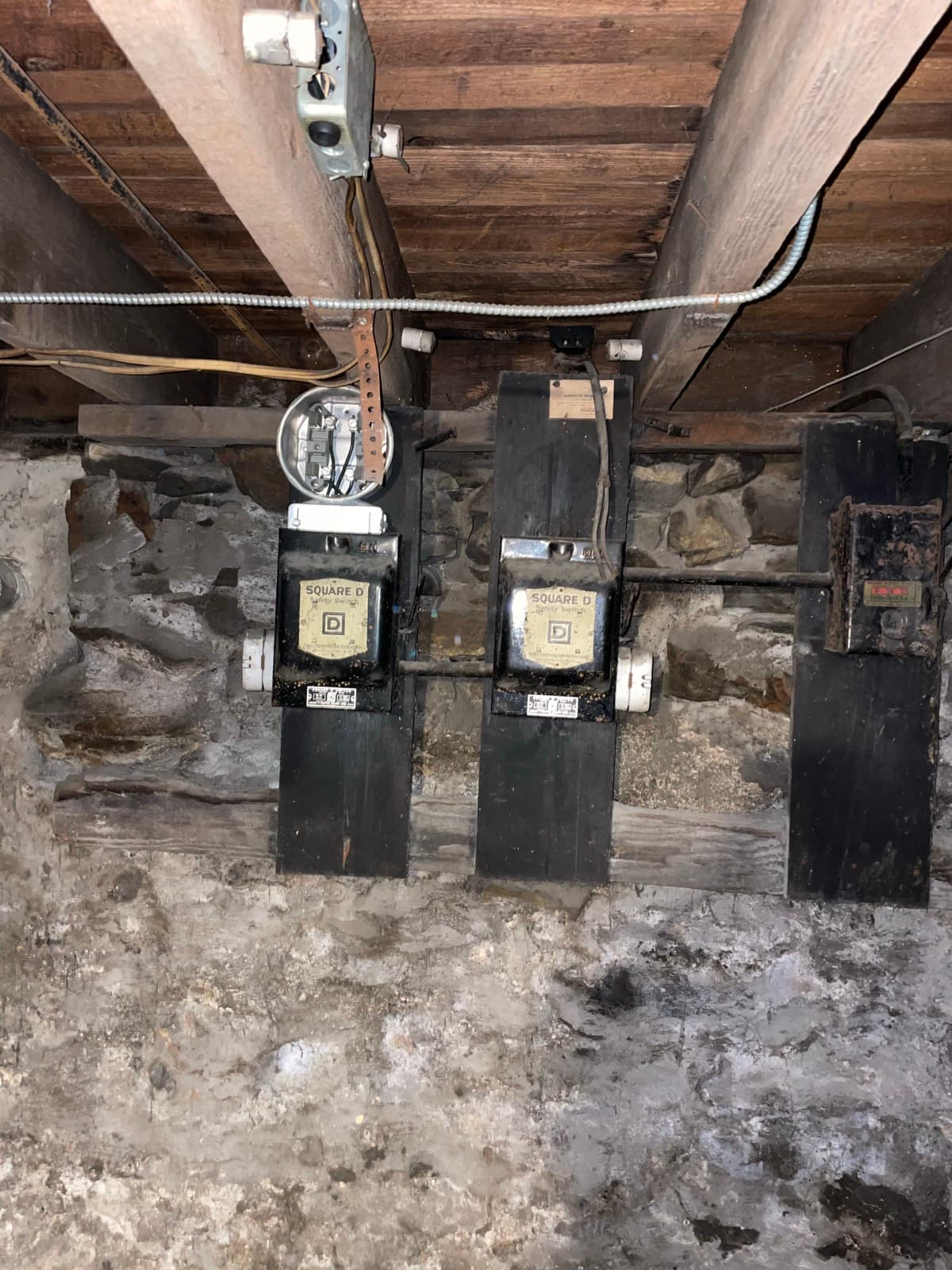 Before renovation at 1027-1029 Grant Ct, Dickson City PA